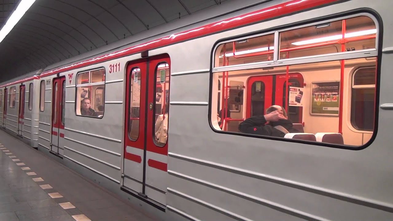 Metro Praha / Prague at station Kolbenova Linka B HD
