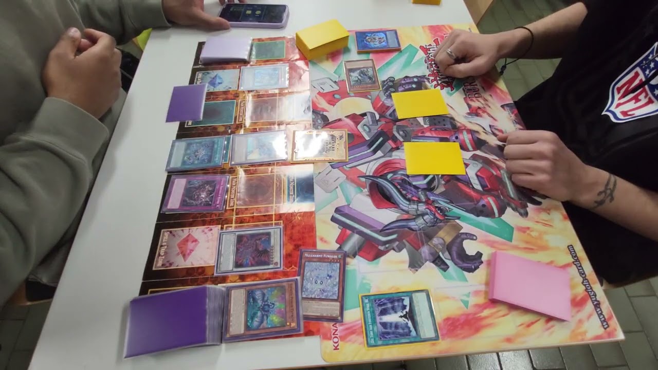 Dark World VS Elfnotes