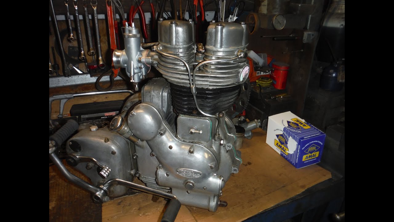 Royal Enfield Bullet 350 and 500 Redditch and Indian lubrication systems discussed.