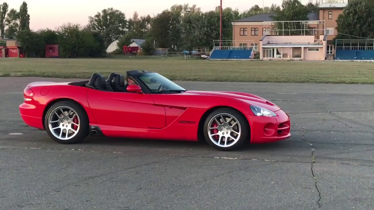 Dodge Viper SRT 10 vs Corvette C6 Z06