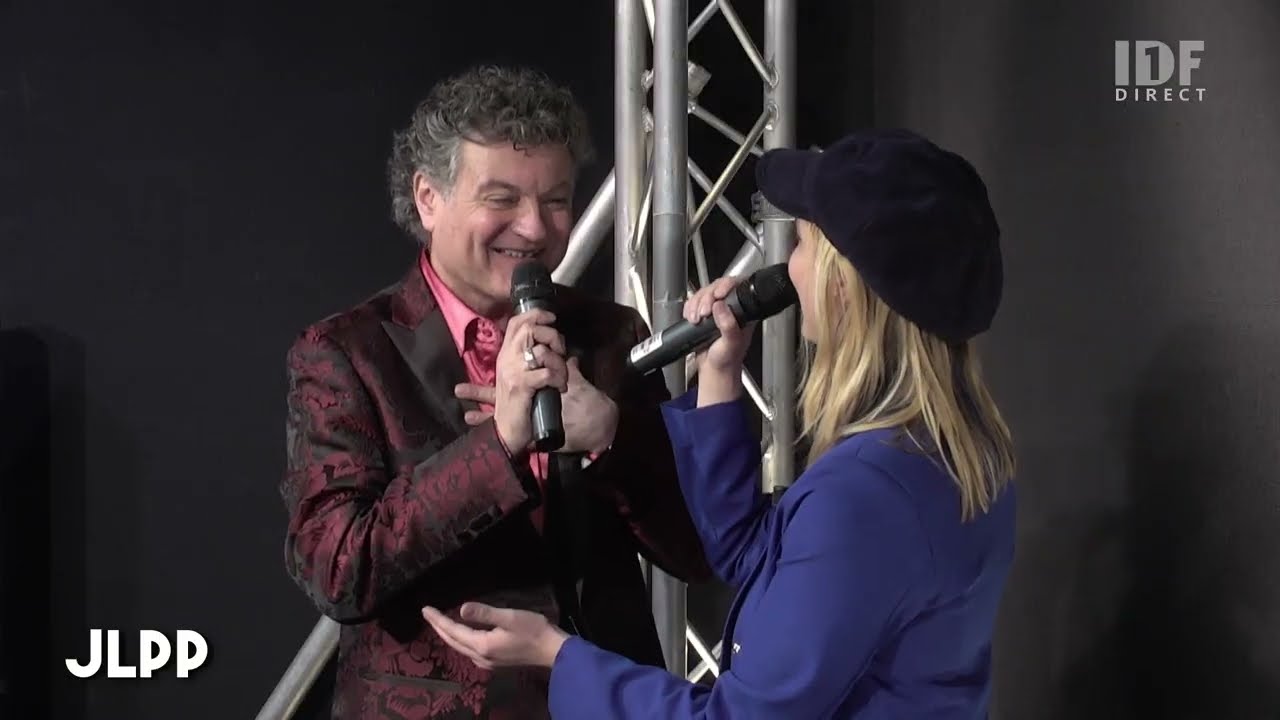LES AMOUREUX DU SACRE-COEUR 💙 Interview et chanson 