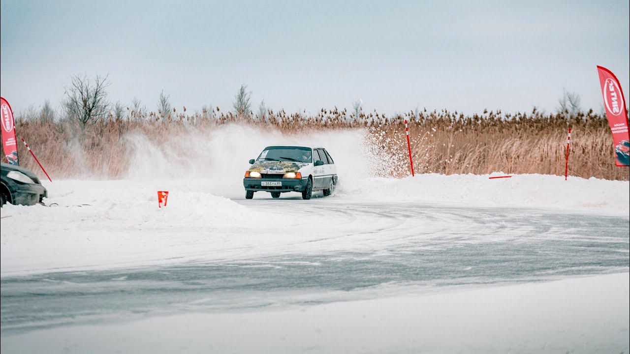 Переразогнался на 4-й скорости. Чуть не убрался в сугроб 