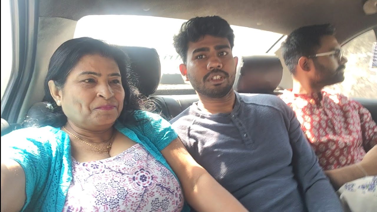 কলকাতায় এসে আজকের দিনটা শুধু ঘোরাঘুরি আর হাসি-খুশিতে কাটল। ক্লান্ত শরীর, কিন্তু মনটা একদম খুশি।