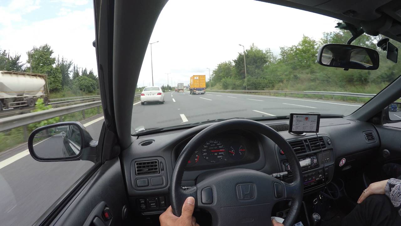 BMW 520 TDI vs HONDA CIVIC 16 vti SILA YOLU 2016