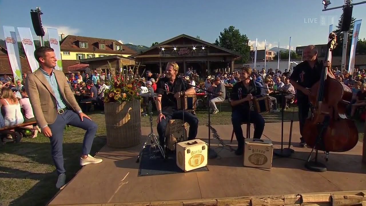 Schwyzerörgeli-Trio Vollgas - Medley