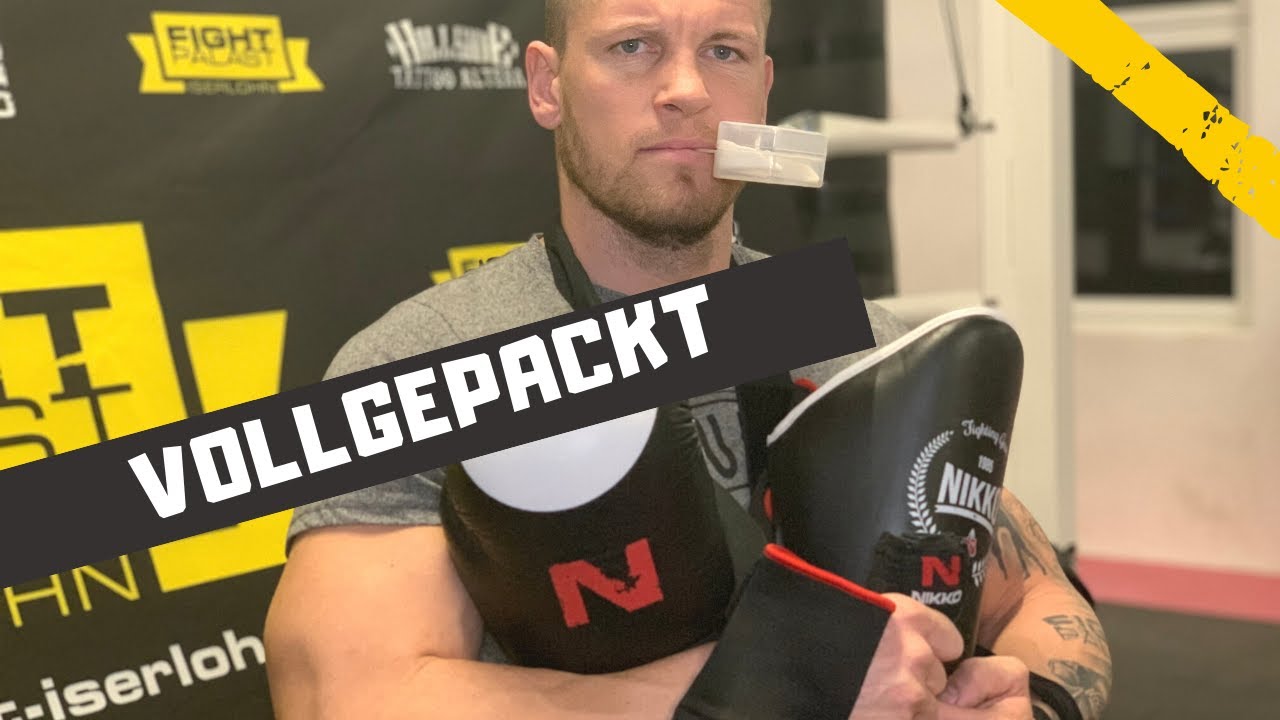 RICHTIGE AUSRÜSTUNG | KICKBOXER | vollgepackt