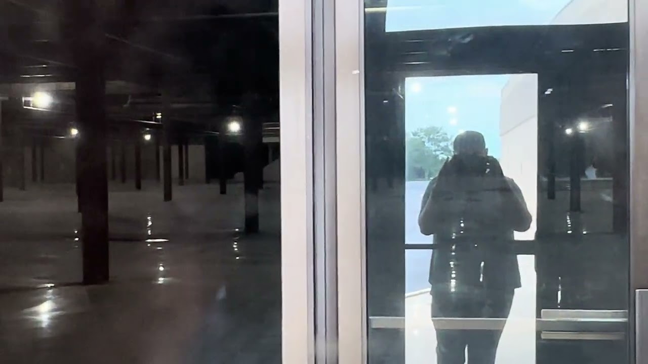 Abandoned Sears Orland Square Mall, Orland Park, IL STILL ABANDONED IN 2024!!! 4K 60 FPS