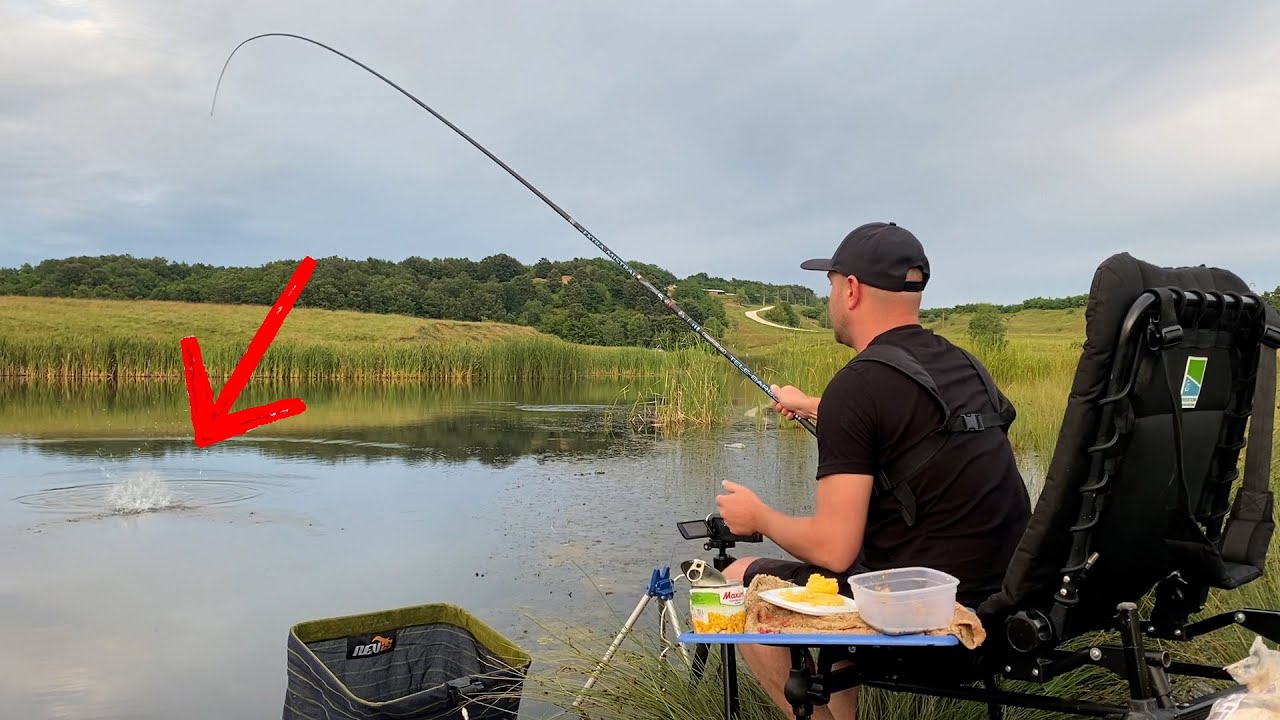 PESCUIT LA PLUTA LA CARAS CU VARGA DE 5 METRI PE LAC SALBATIC. (ENG SUB)