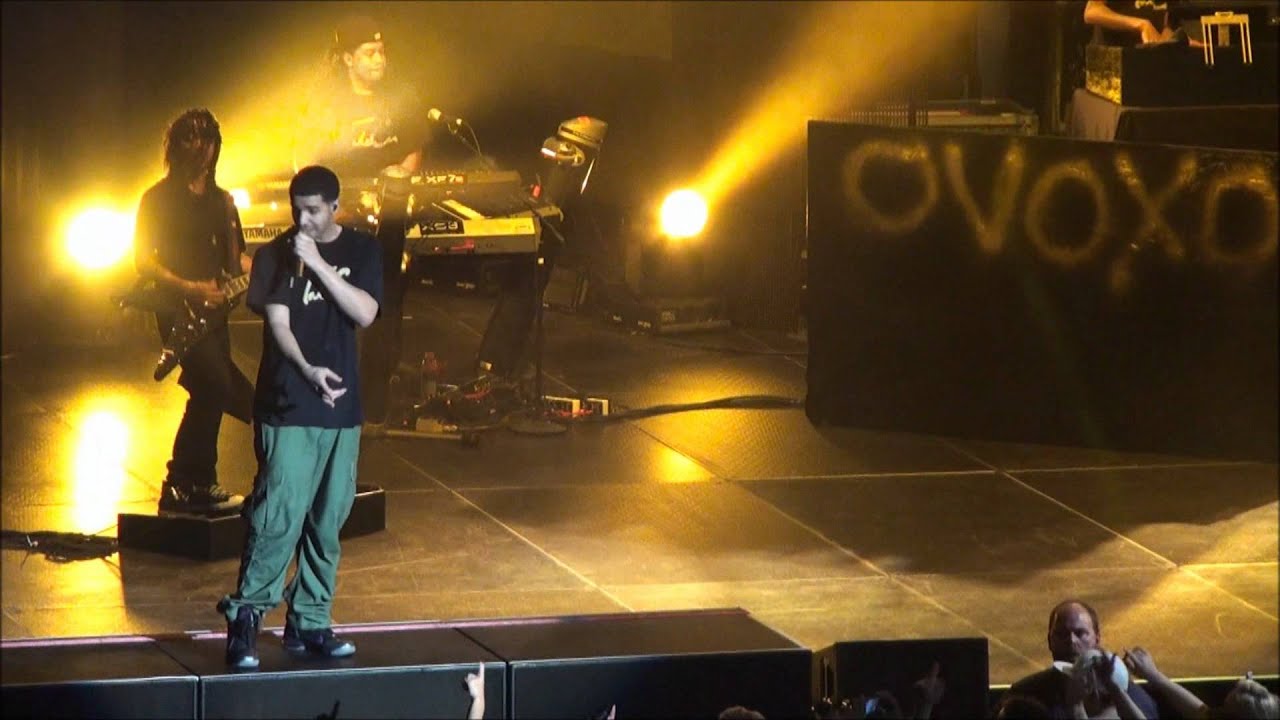 Drake - Best I Ever Had (Live) (HD) University of Illinois Urbana, Champaign