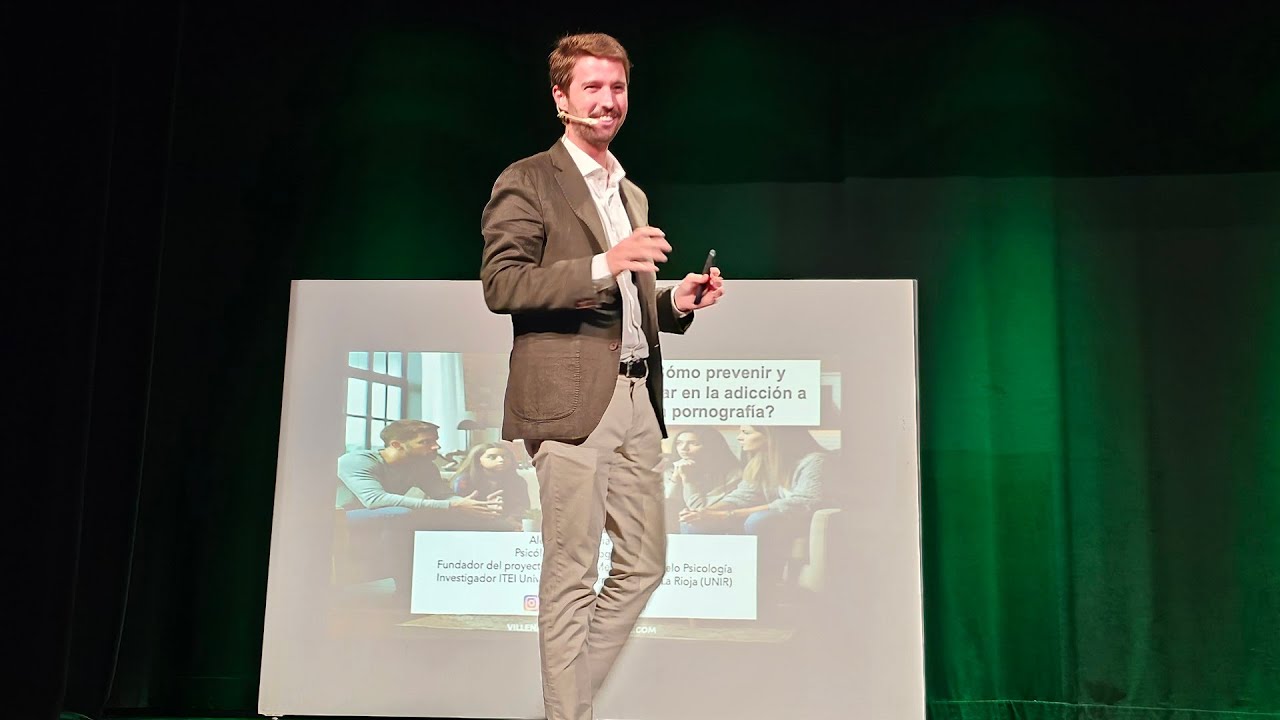 Charla 'Adicciones comportamentales. Los riesgos de internet' - Alejandro Villena