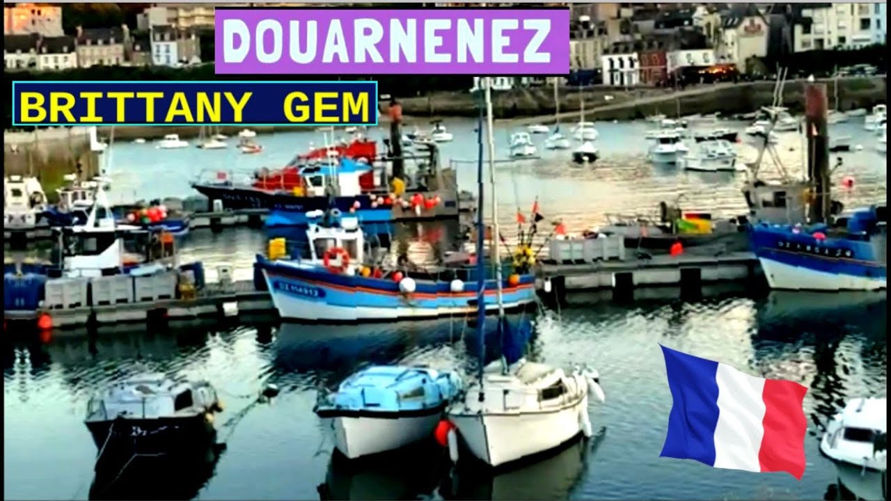 Douarnenez France (Bretagne) - Exotic Beaches & Harbour of Brittany #finistère #bretagne #france