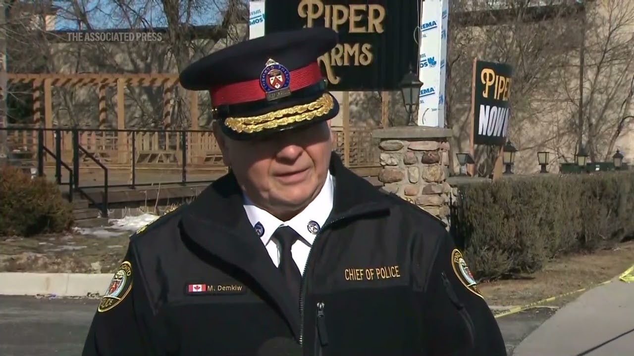 12 people injured by 3 men shooting randomly at Toronto pub customers