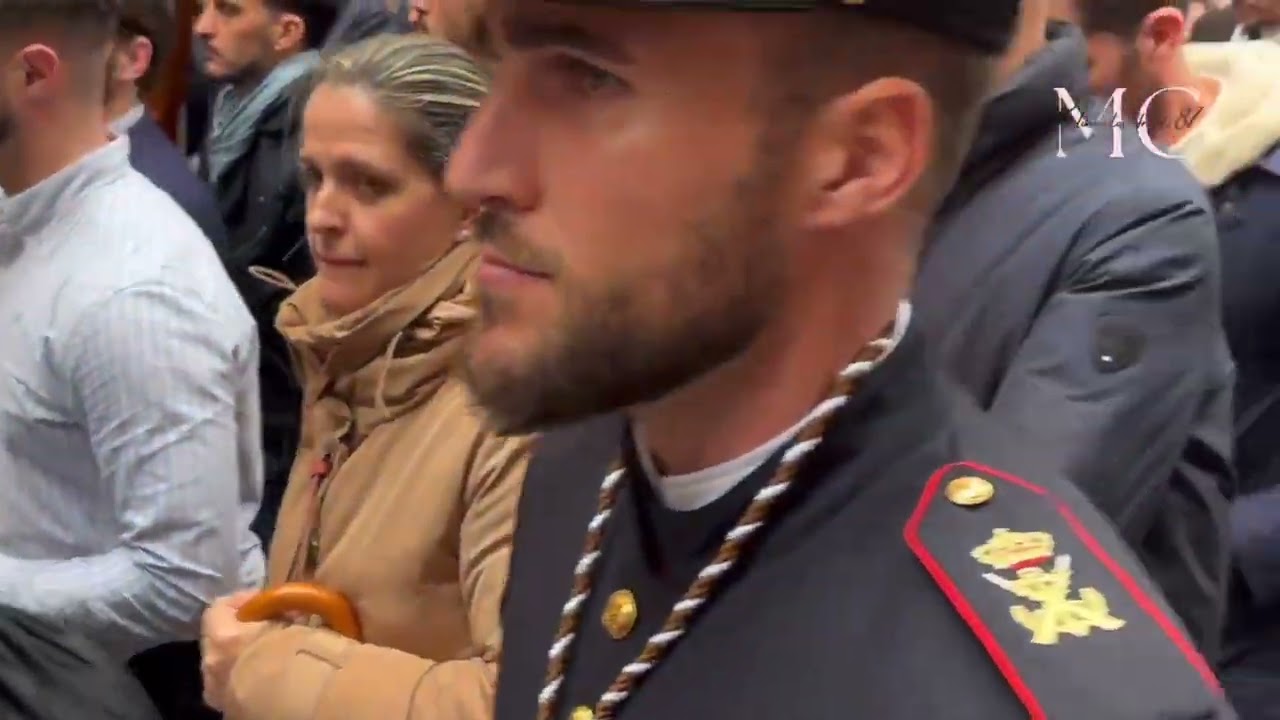 Carmen Doloroso junto AM Pasión de Linares en cuesta el Bacalao