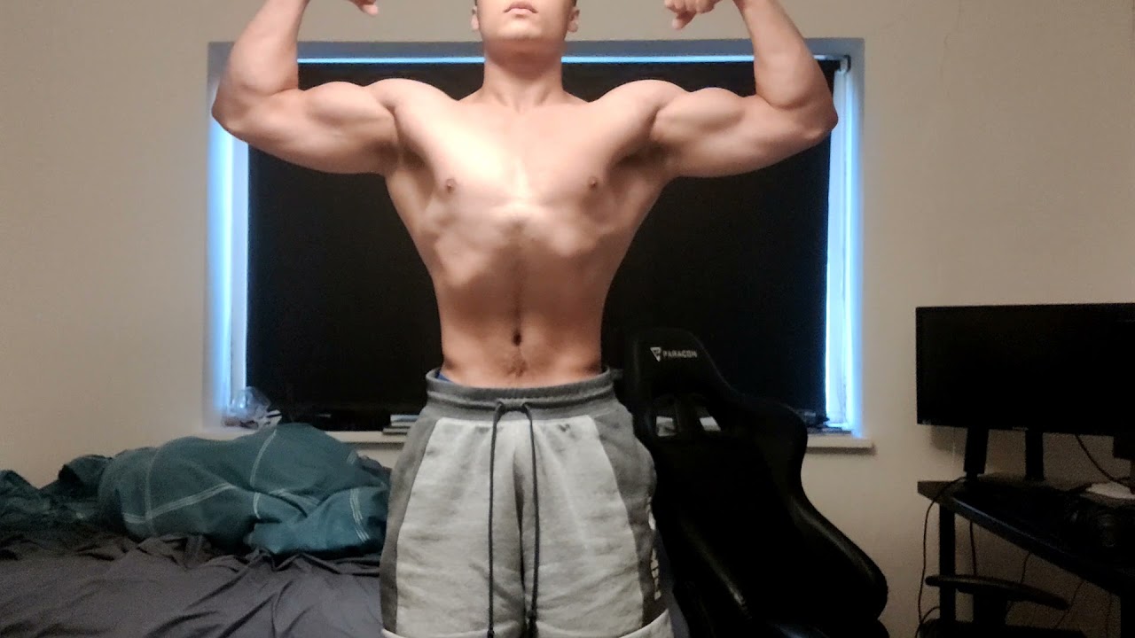 Front double biceps, gained some more weight again :) 91,5 kg morning weight