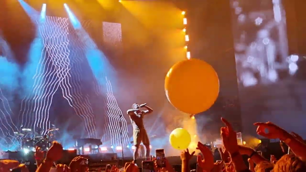 Imagine Dragons - Bones. Live from Reading festival 27th Aug 2023