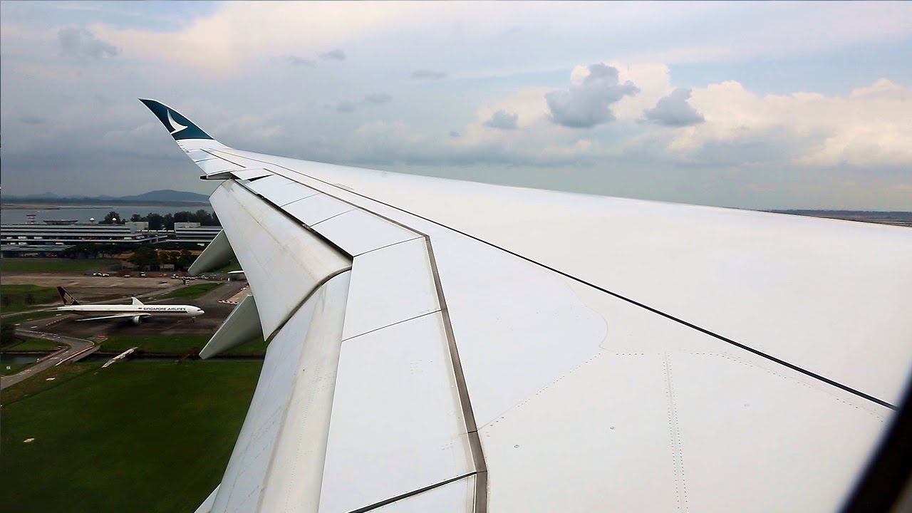 Cathay Pacific Airbus A350 Go Around & Landing - Singapore (CX 2717)