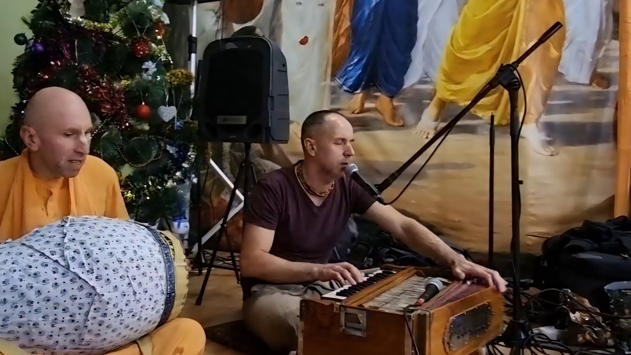 Вечерний киртан е. м. Нимай Сундара д. Нижний Новгород. Шри Нава Гаура-Дхама.