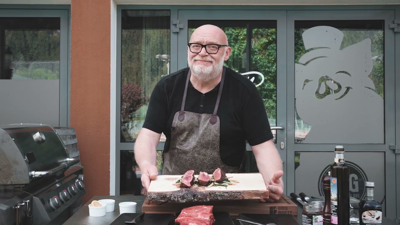 Halssteak vom Rind mit gegrilltem Spargel Babyspinat Salat / Grillen & BBQ