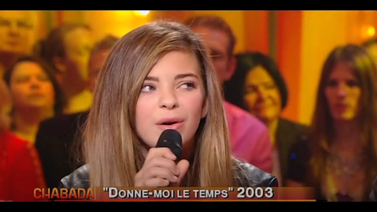 Caroline Costa reprend 
