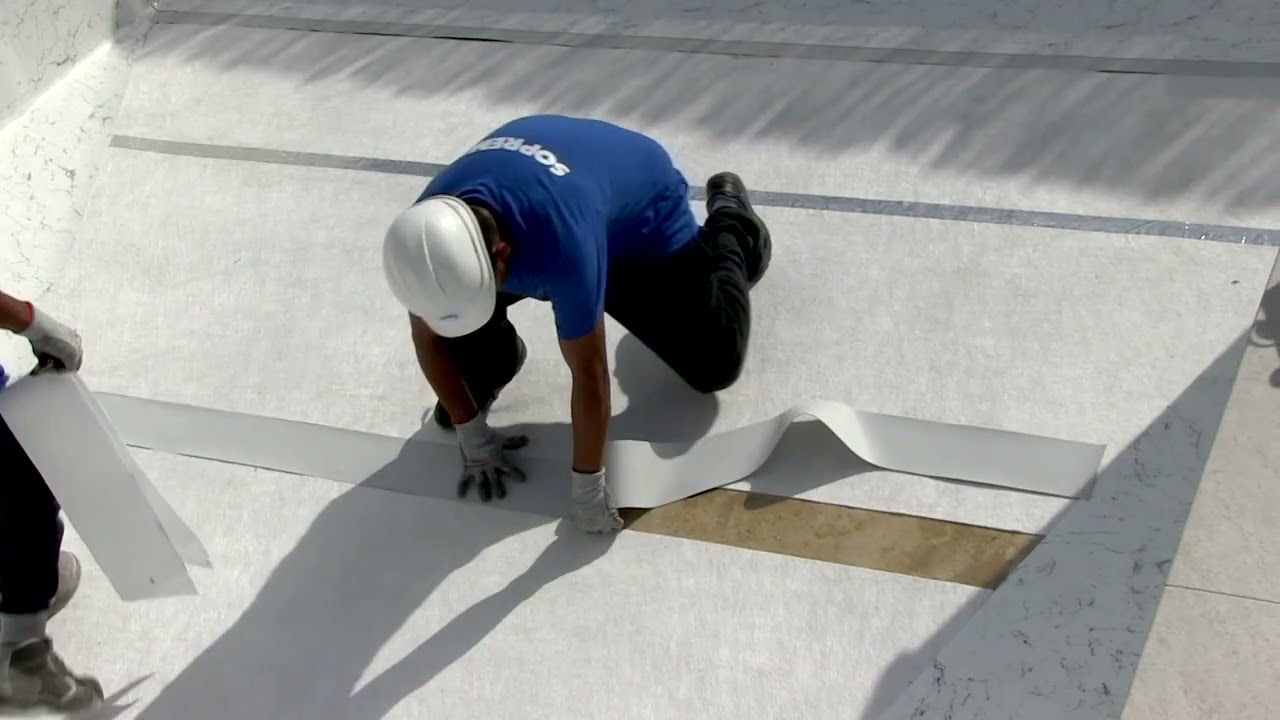 How to install the membrane on the pool floor (butt welding installation)? | SOPREMAPOOL 3D