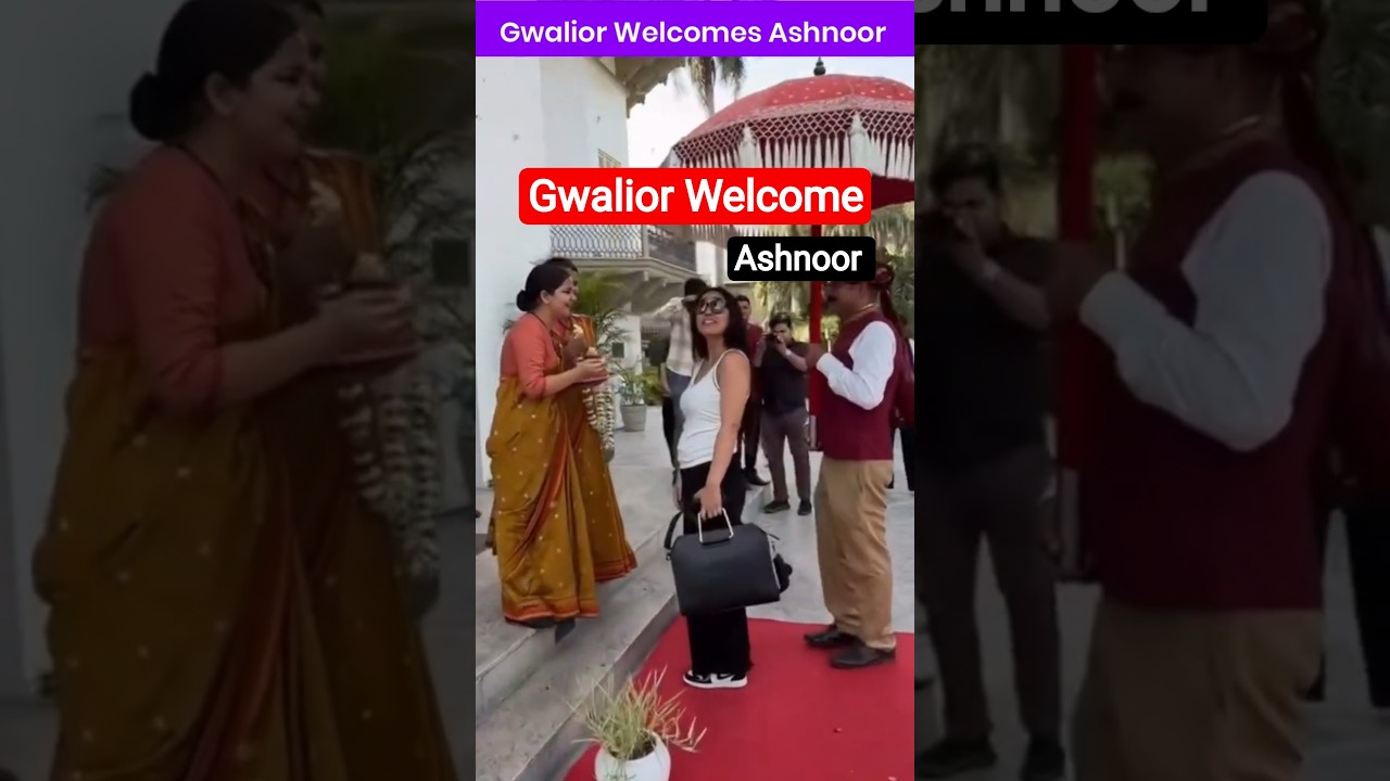 Ashnoor Kaur in Gwalior - Surprise Gwalior Welcome❤️#ashnoorkaur #gwalior #MadhyaPradesh