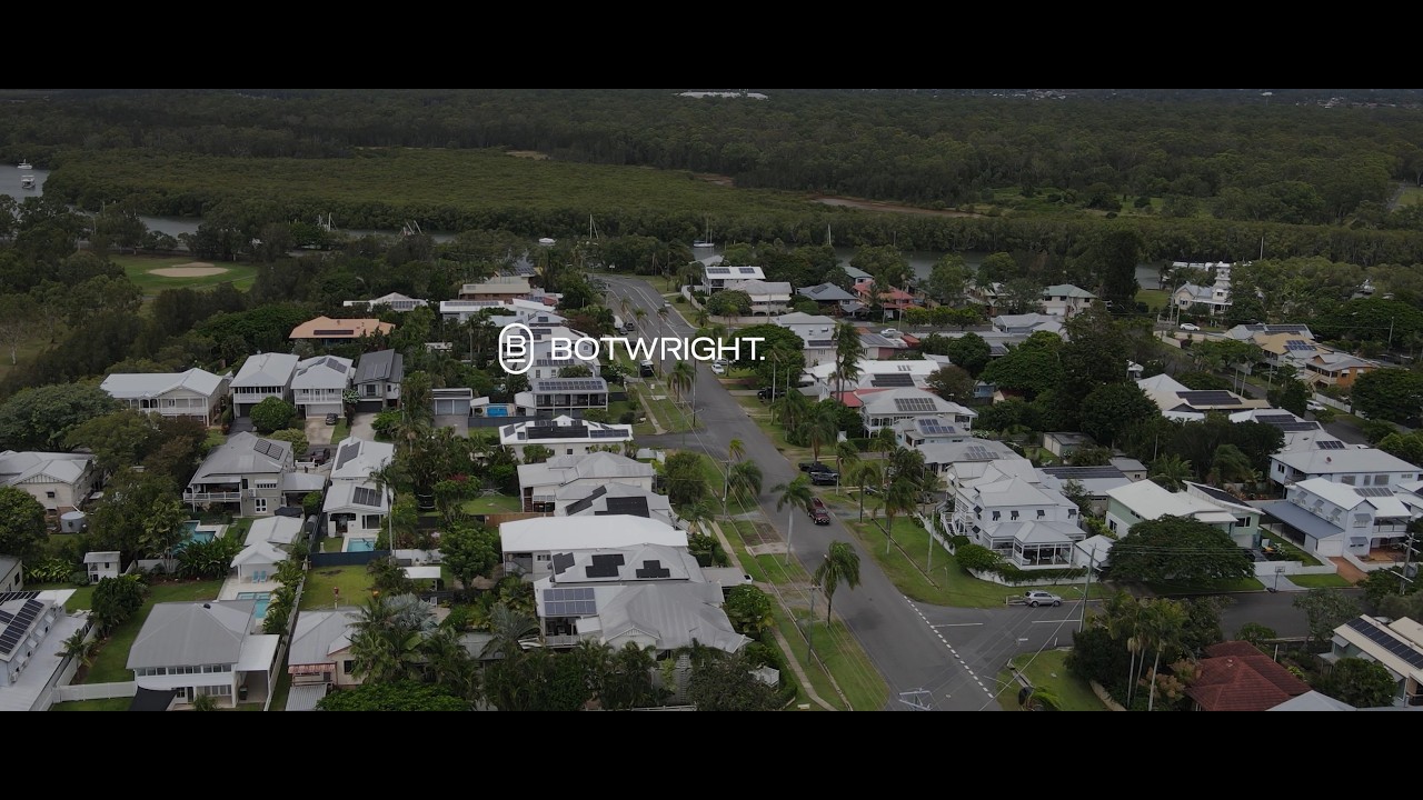 ELANORA | A Bayside Queenslander of Rare Pedigree