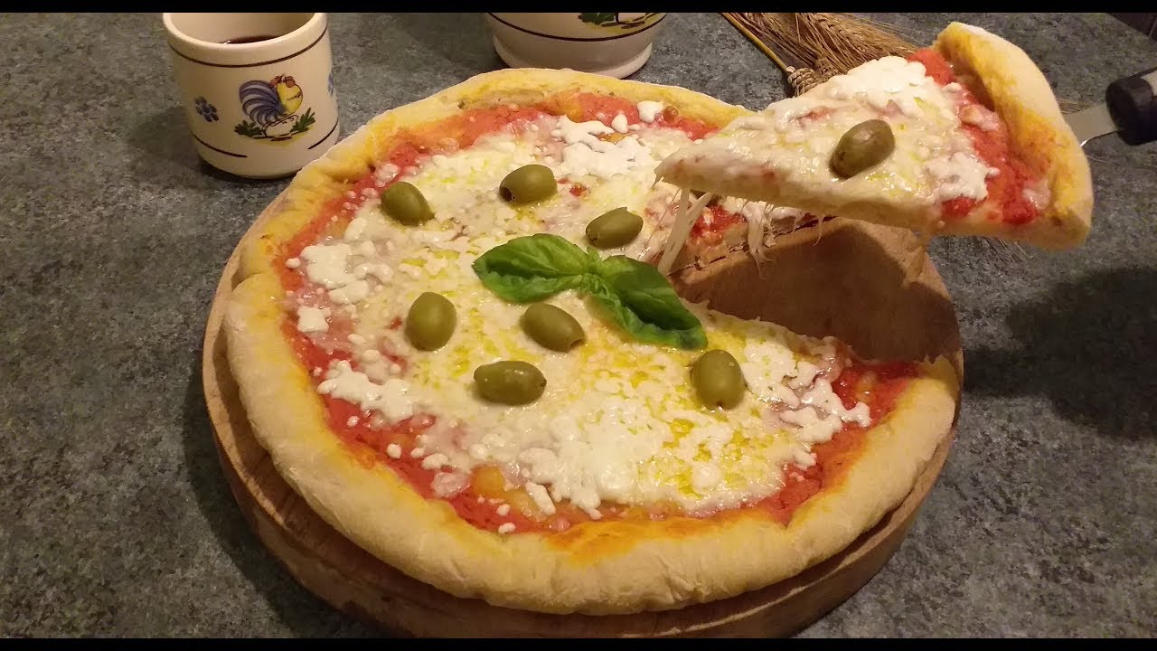 PIZZA MARGHERITA CON LIEVITO MADRE