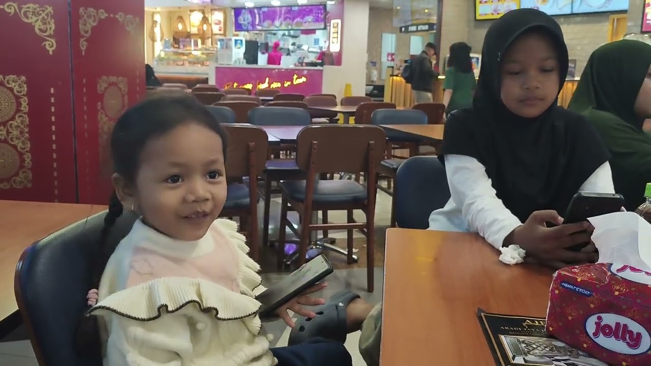 Buka pertama di pondok indah mall
