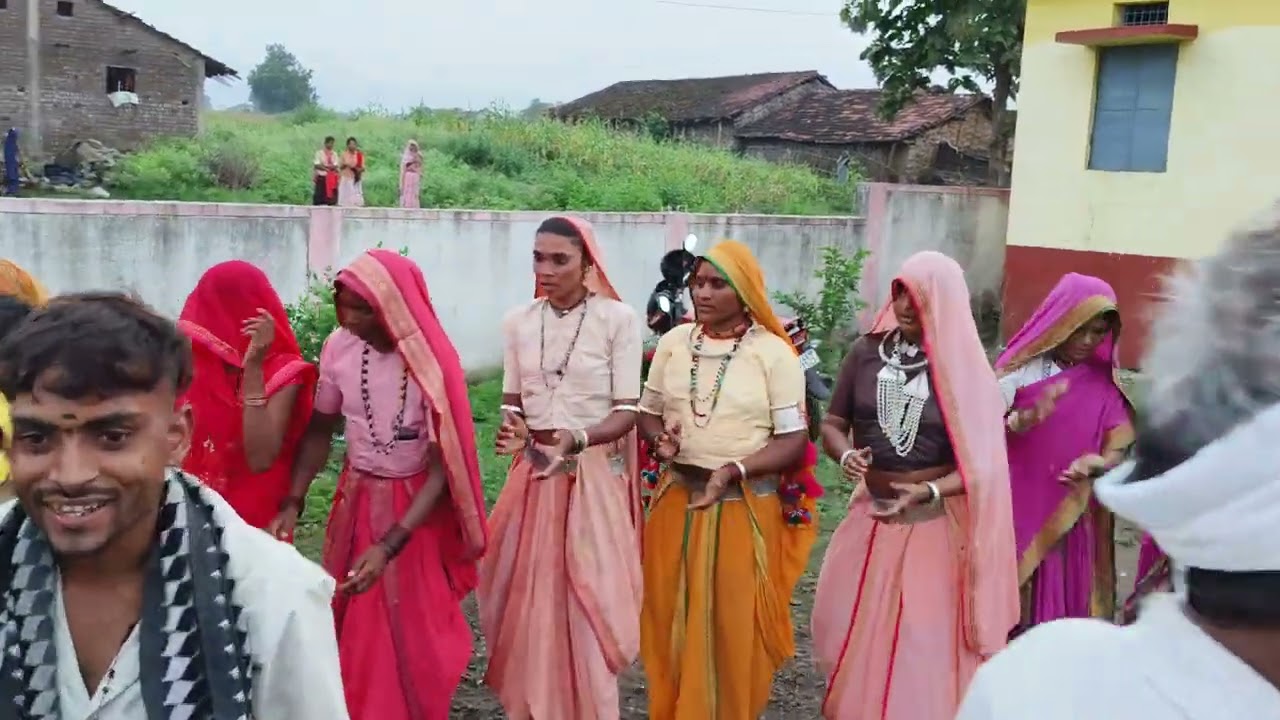 aadivasi navai garba song kermala gaw me