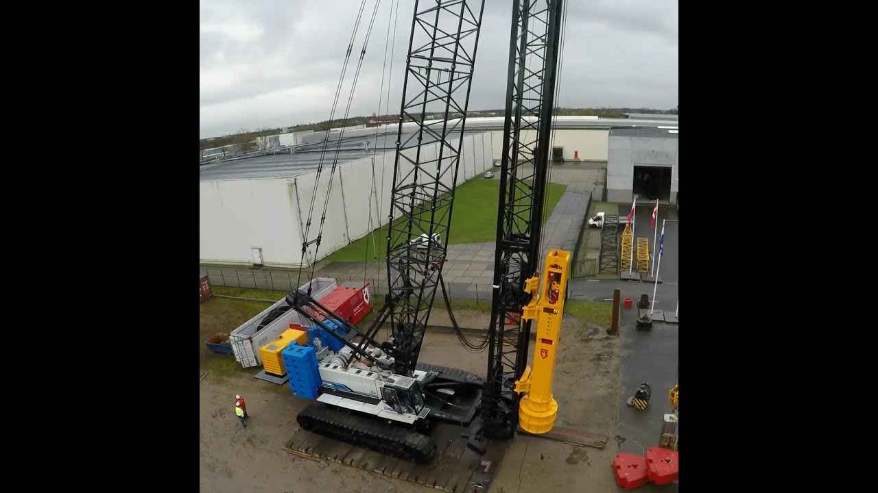 PVE 300PD Pile driving rig timelapse