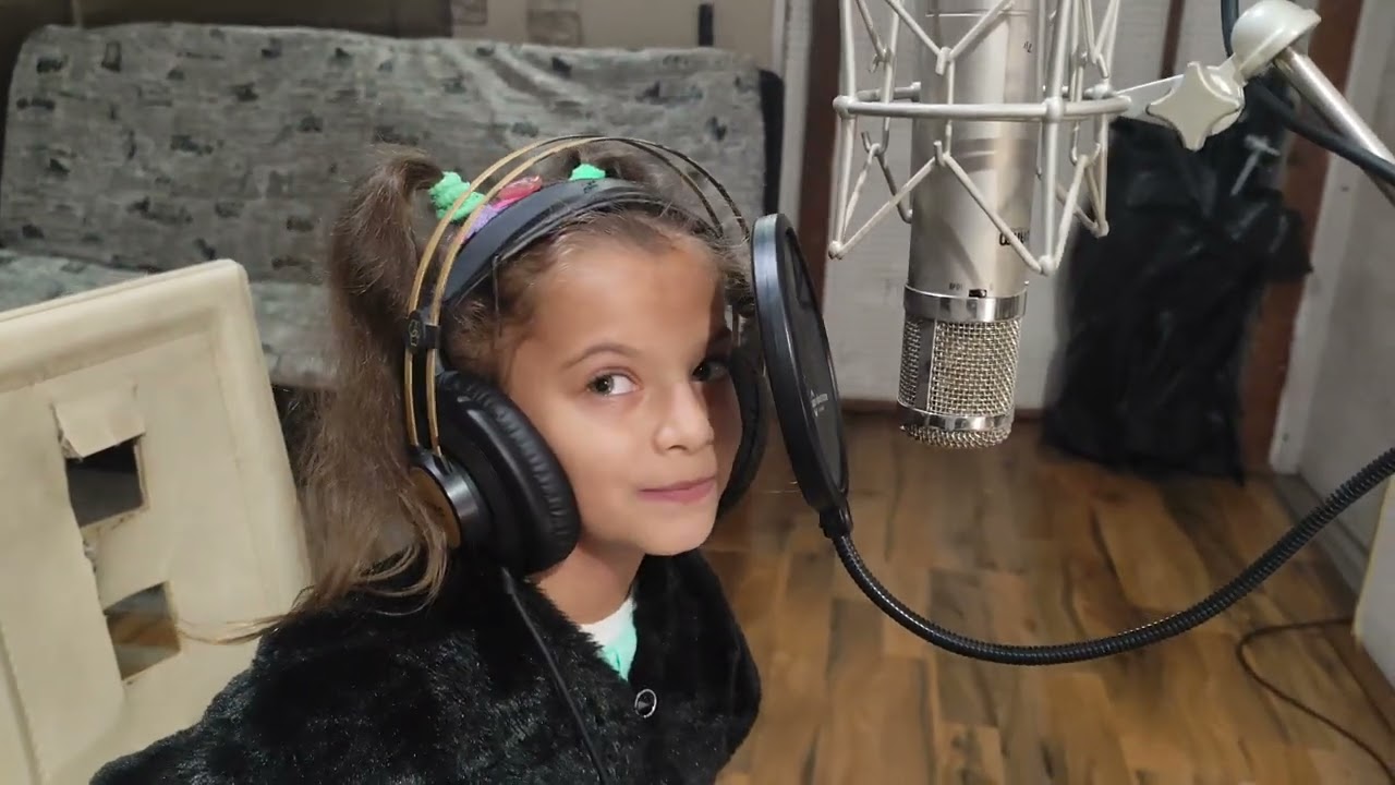 Nihan a Theo Av mamo pale  studio ESPRIT 2025
