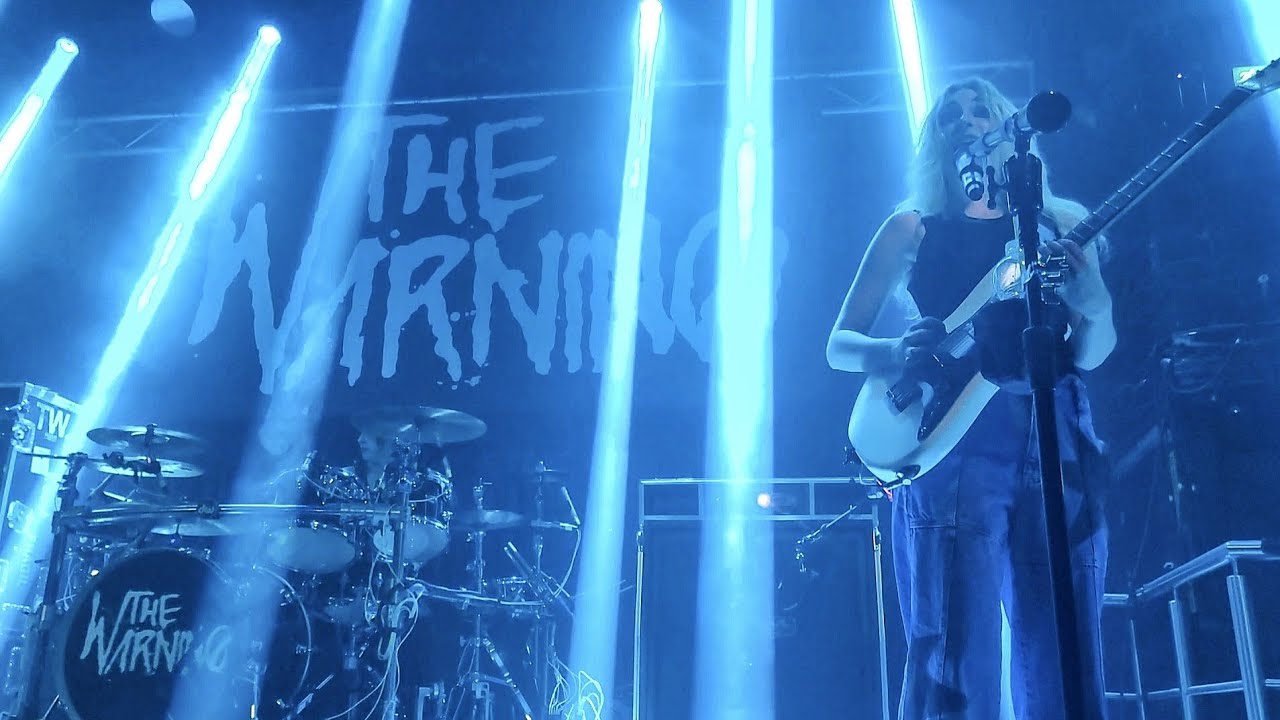 The Warning : Sharks Live - Heavy Bass by Ale (Front Row Close-up) Dublin 25 July 2024