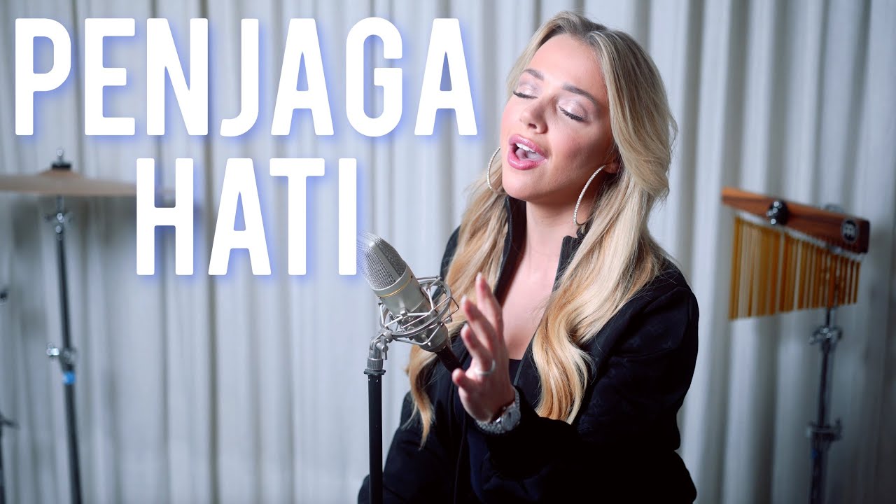I TRIED SINGING INDONESIAN…😱 Penjaga Hati - Nadhif Basalamah