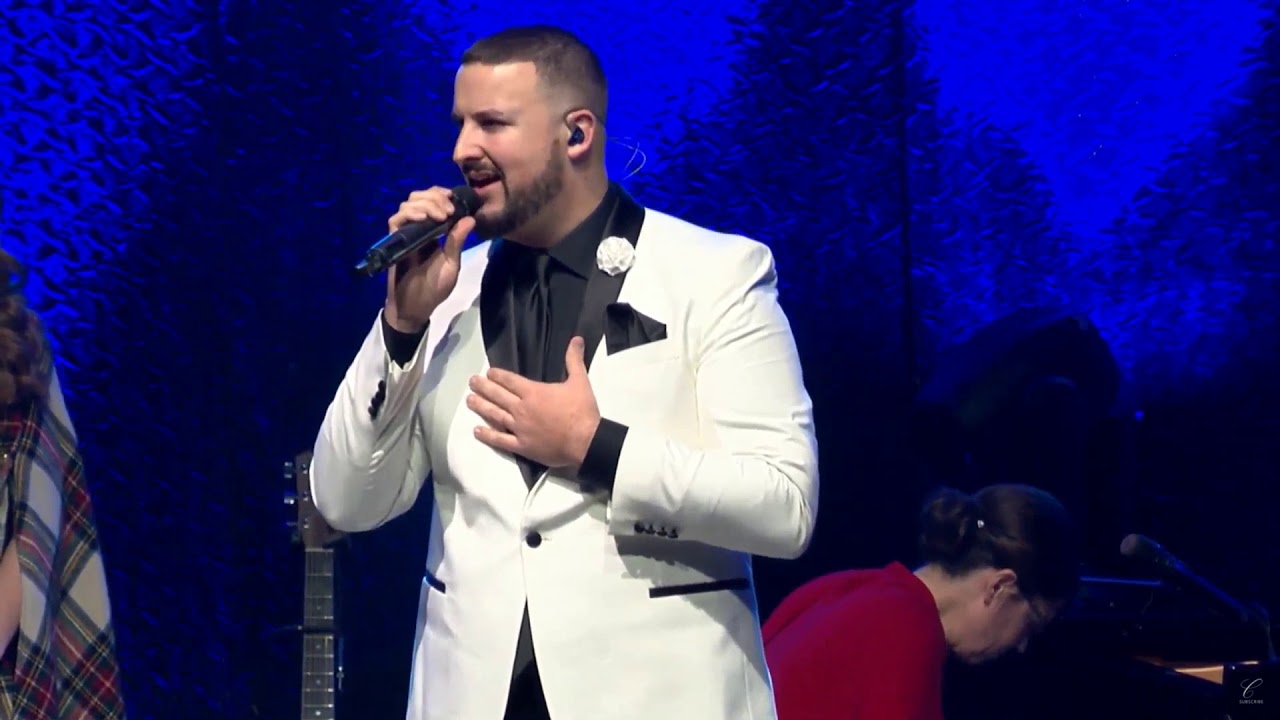 Grand Finale: Collingsworth Family