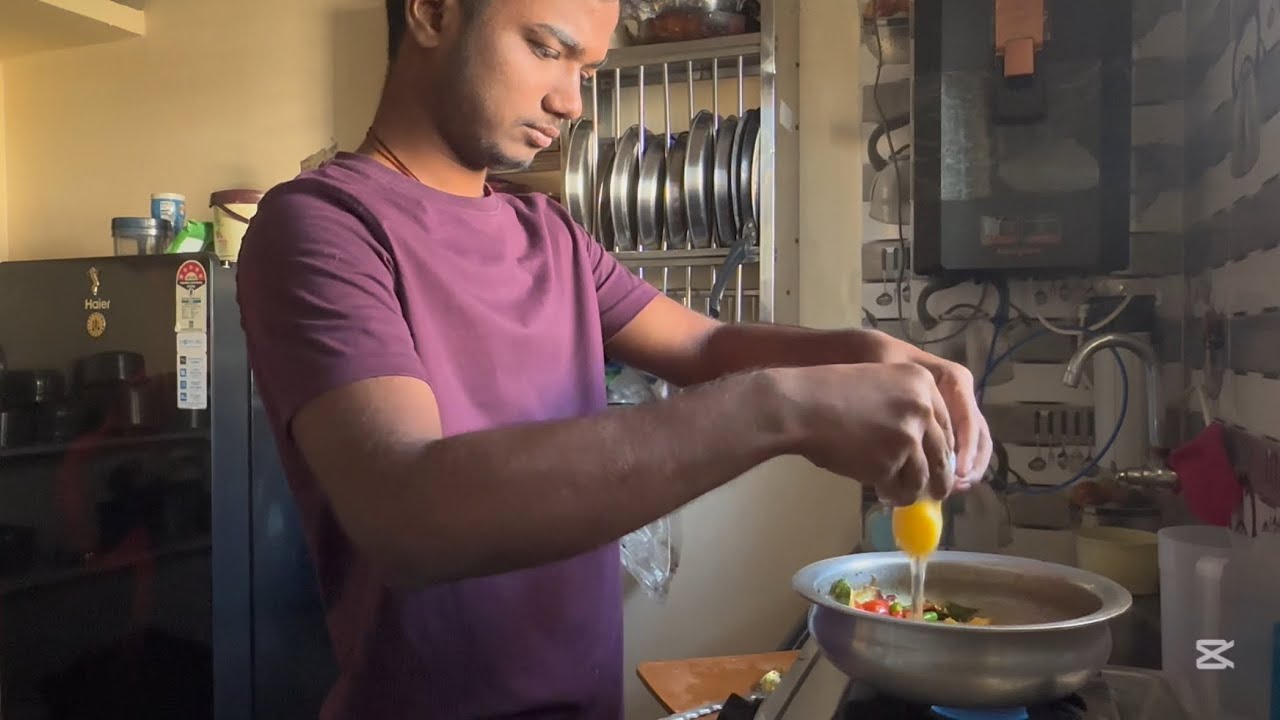 1st time cooking egg curry gone wrong 🥲