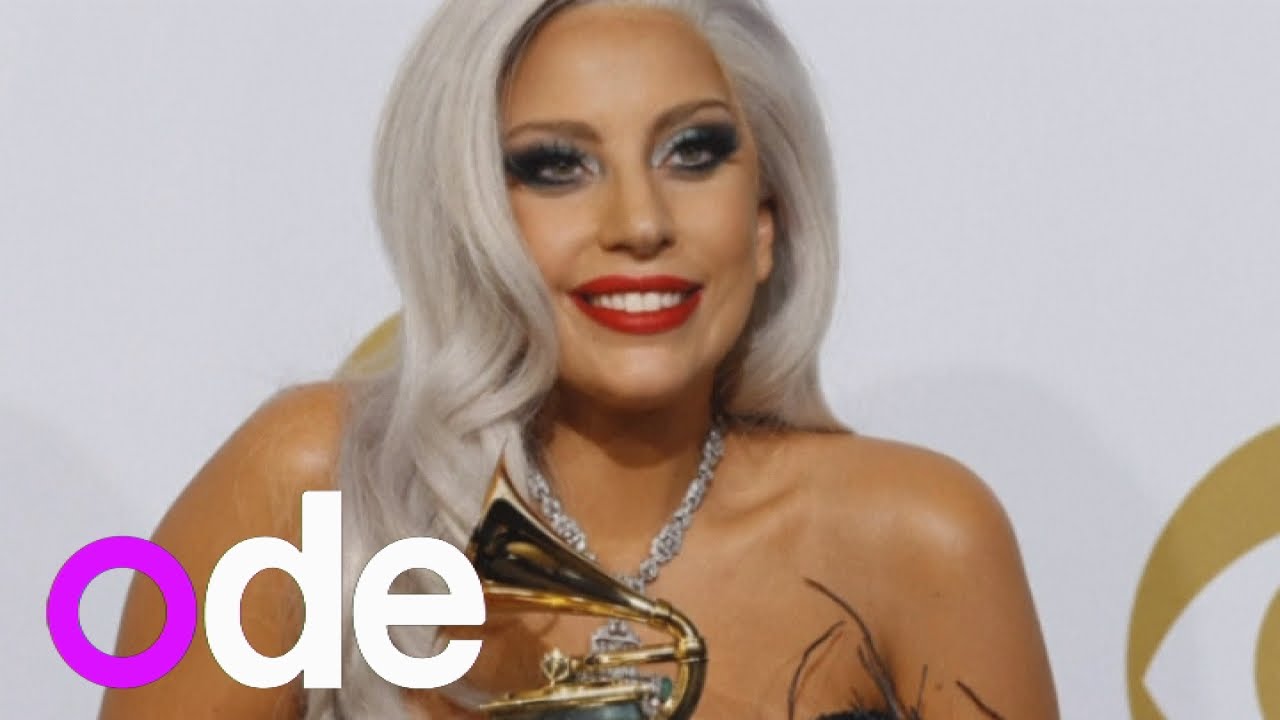 Women embrace granny hair trend