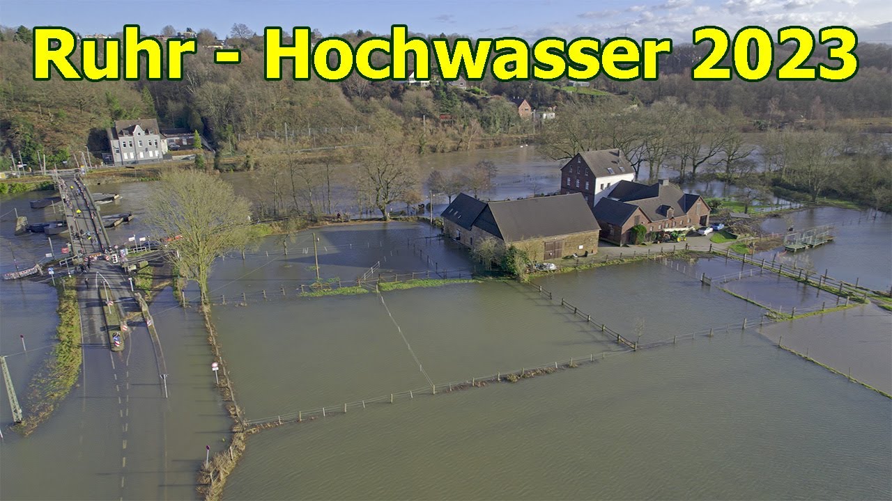 Hochwasser an der Ruhr Weihnachten 2023 und Vergleich mit Normalpegel 2015