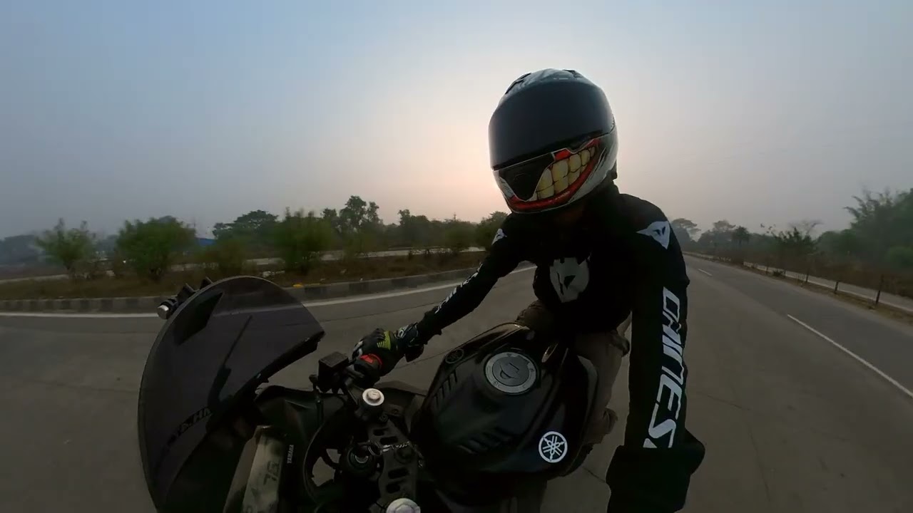 Mumbai to Vapi ride on R15 V3 | Group ride | Insta360 camera view 