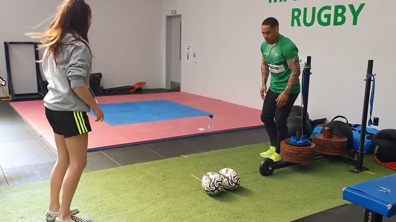 Maia Davis in 2021 1 on 1 Halfback Session with Aaron Smith (as Year 10)