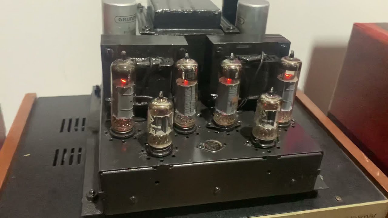 Grundig NF2  Válvular Años 60’s + Parlantes Infinity E-L
