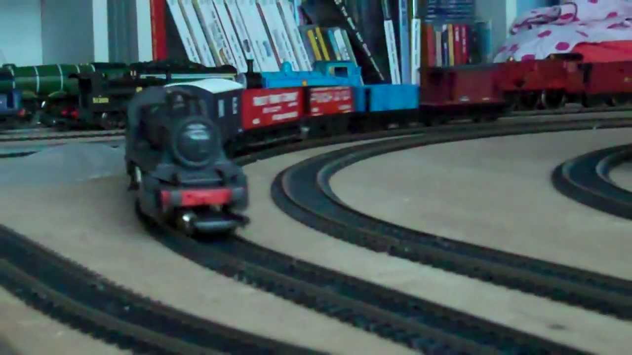 Unboxing hornby ivatt 2MT 46400 *first talking vid*