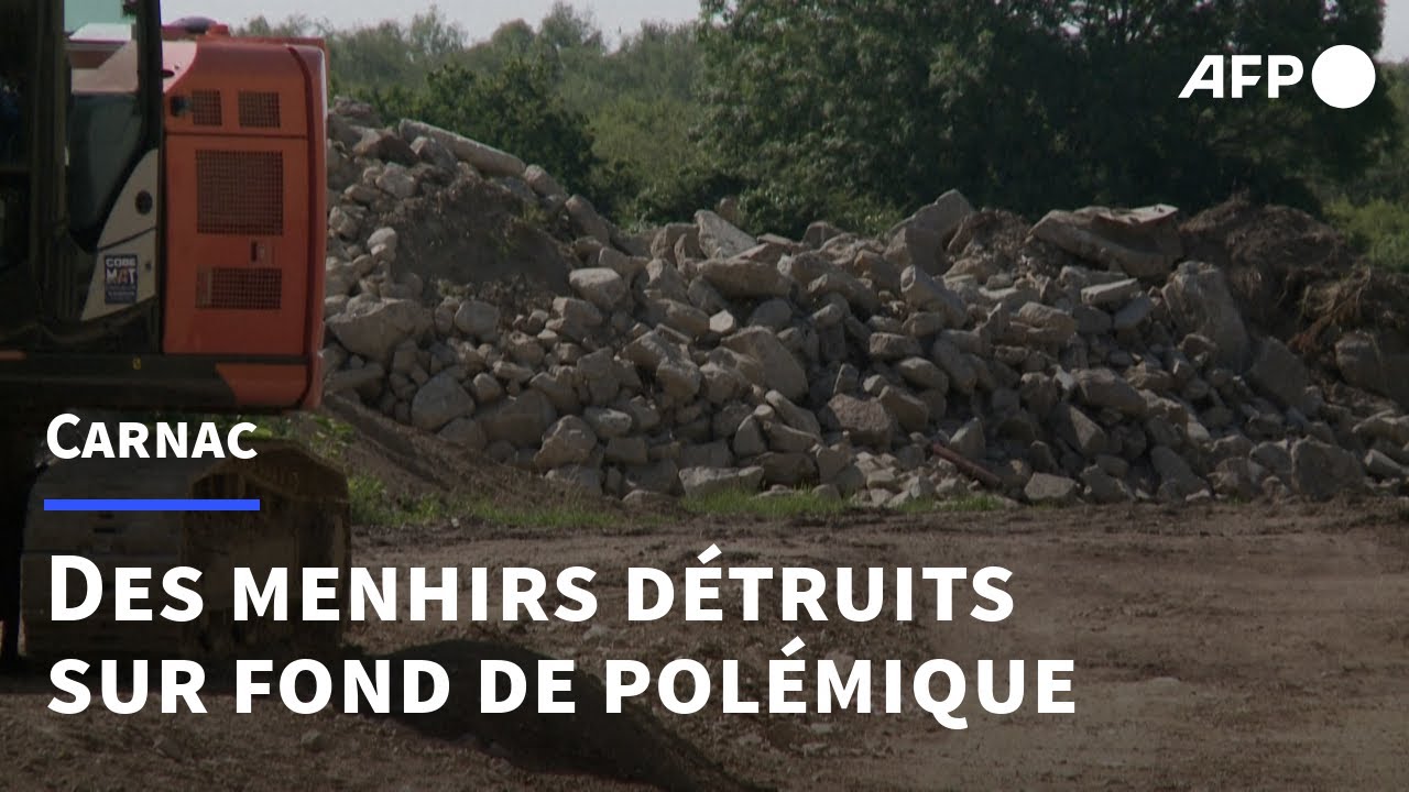 Polémique après l'emballement autour de la destruction de petits menhirs à Carnac | AFP