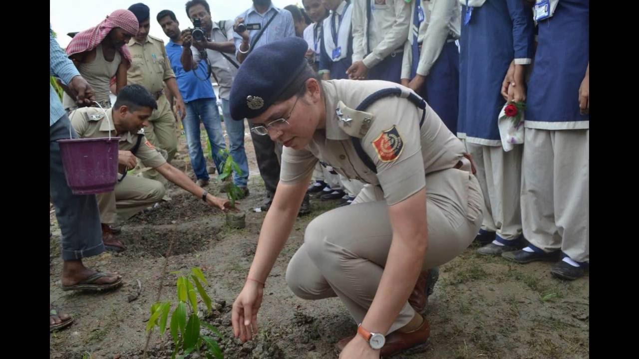Shri D.P Singh Commissioner of Police Howrah  at Rebecca school