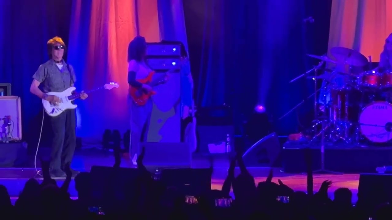 Jeff Beck - You know you know/Stratus - Offenbach Stadthalle/Germany - 06.07.2022