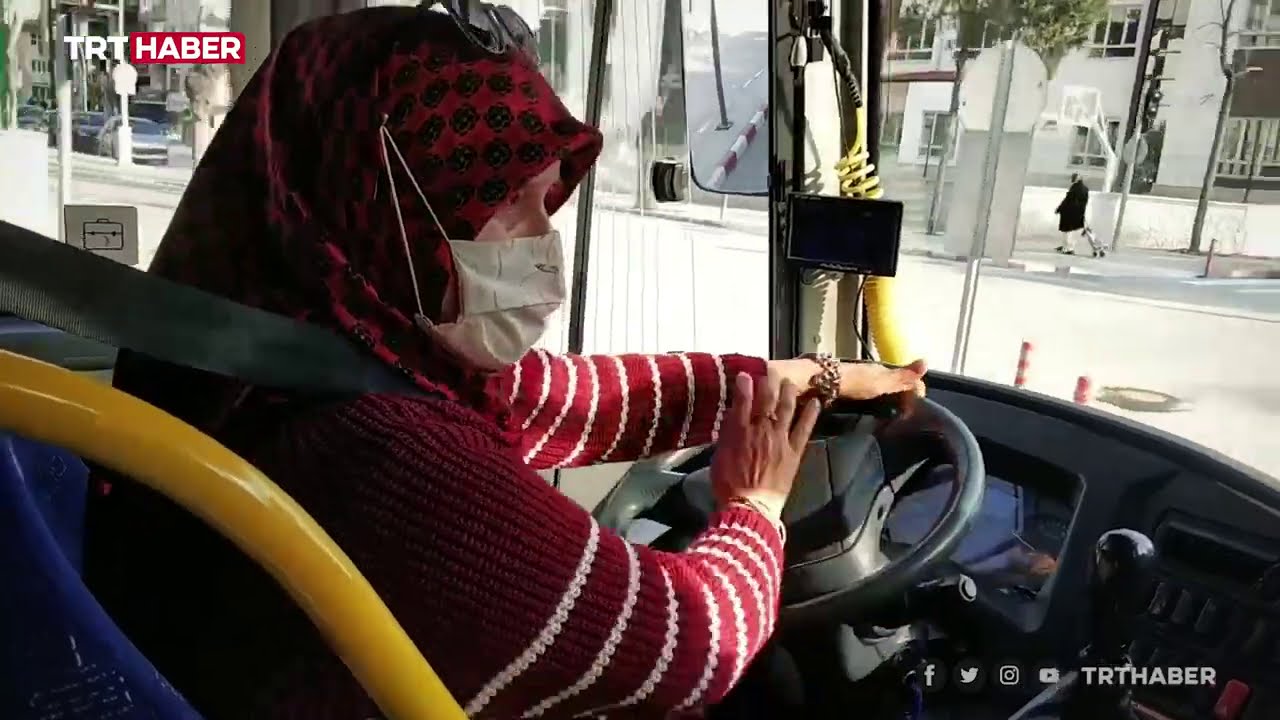 Burdur’un tek kadın Halk Otobüsü Şoförü: Kadına bir gün değil, her gün değer verilsin