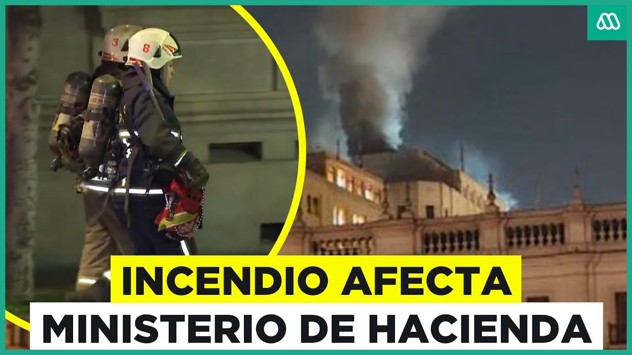 Incendio afecta al edificio del Ministerio de Hacienda a un costado de La Moneda