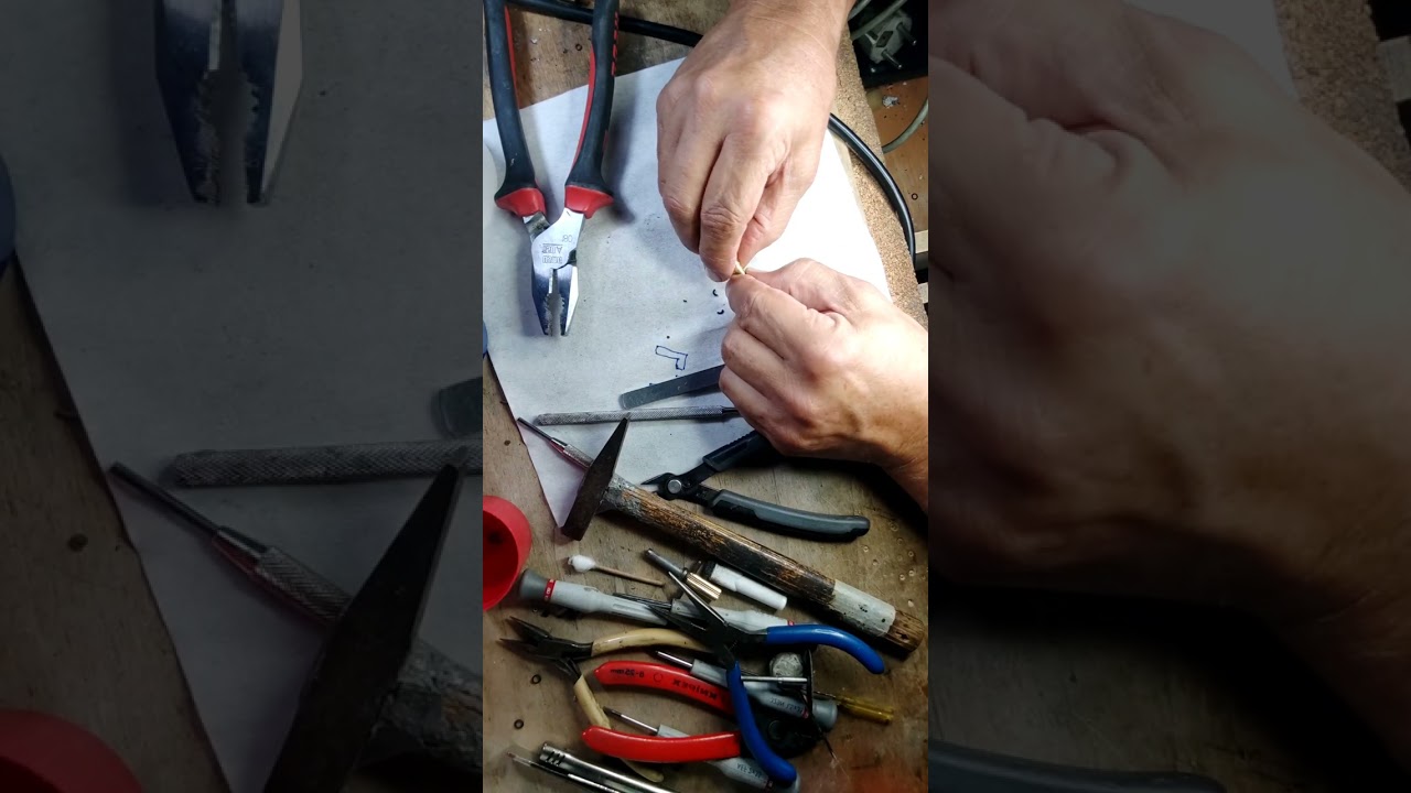 Rothschild Lighter briquet Feuerzeug how to repair the gas refill valve https://m.me/santo.anastasio