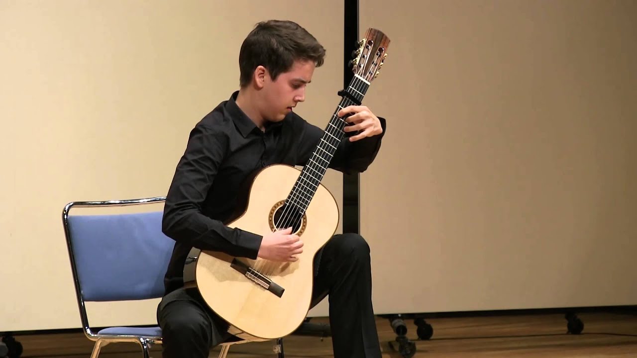 Xavier Jara plays Dowland: 2 Fantasies