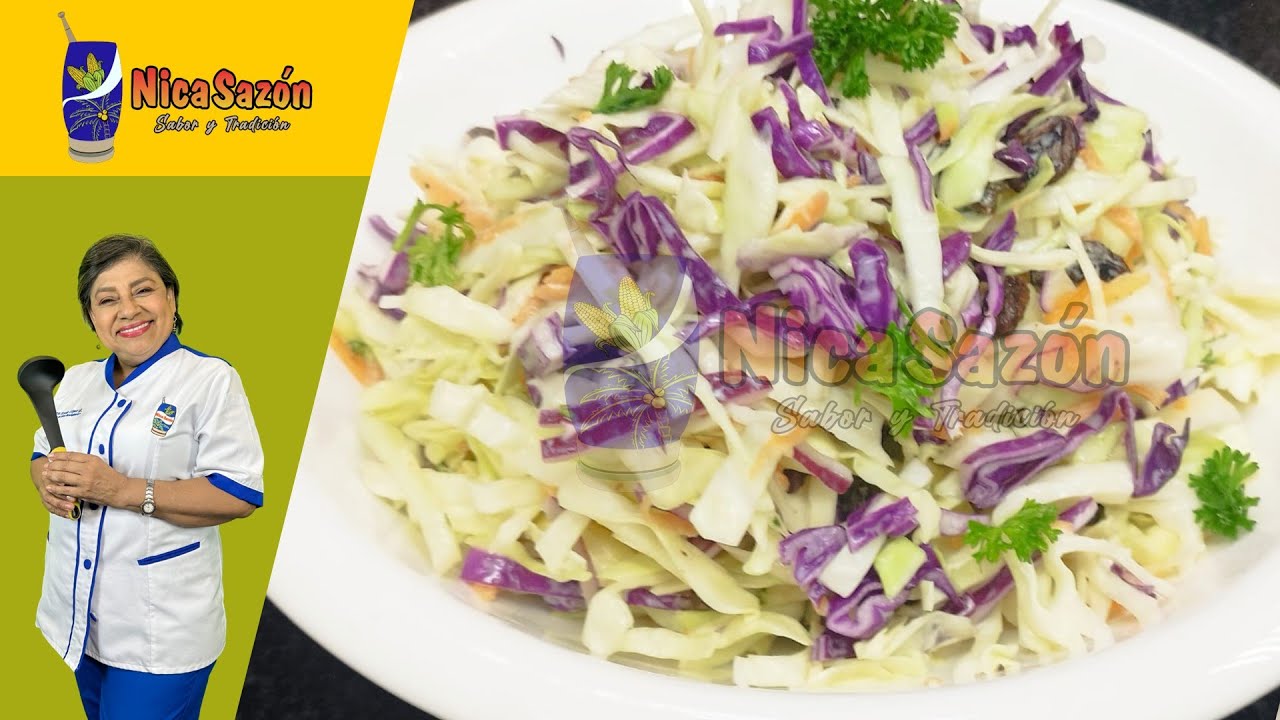 María Esther López | Ensalada de repollo navideña