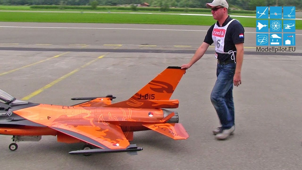 F-16 AM FIGHTING FALCON GERALD RUTTEN TEAM NETHERLANDS RC JET 3RD COMPETITION FLIGHT (13,5KG) JET WM